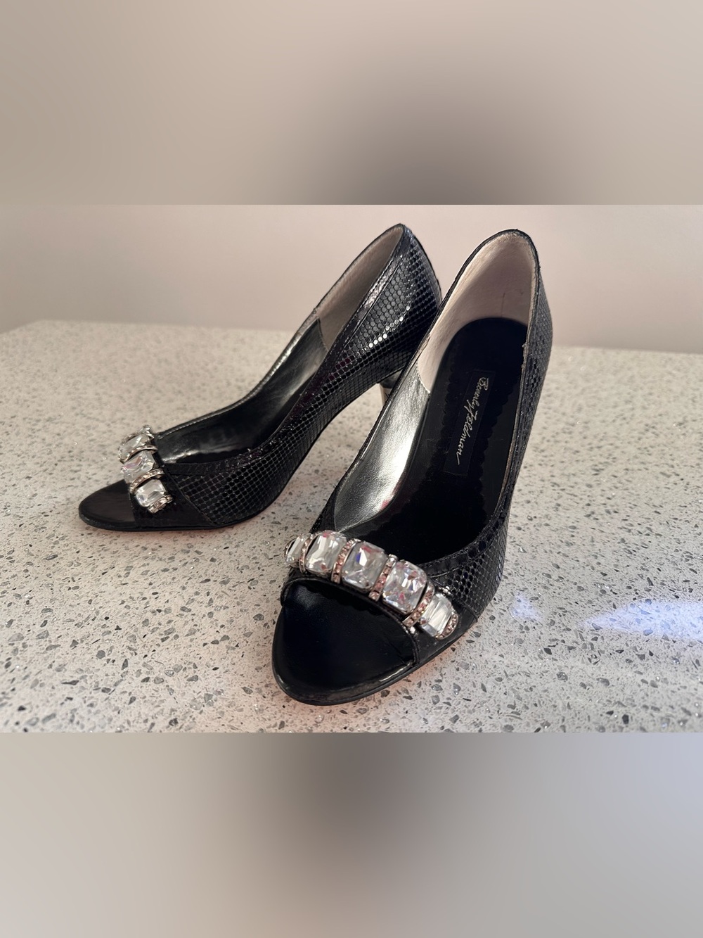 ✨NWT✨ Ravish Open Toe Full Back Stiletto
